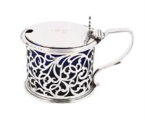 A VICTORIAN SILVER DRUM MUSTARD POT