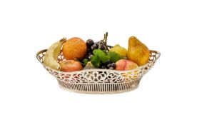 A SILVER SHAPED OVAL PIERCED BASKET