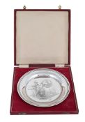 A CASED SILVER LIMITED EDITION COMMEMORATIVE PLATE
