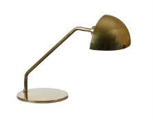 A BRASS DESK LAMP, SECOND HALF 20TH CENTURY