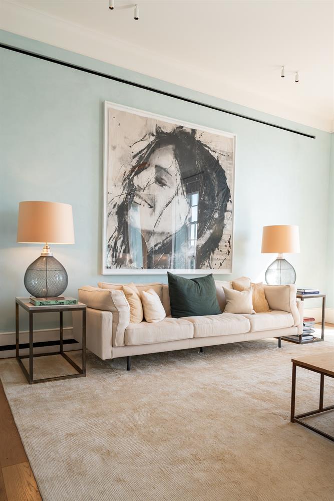 A CREAM SILK STRIPED CARPET - Image 3 of 3