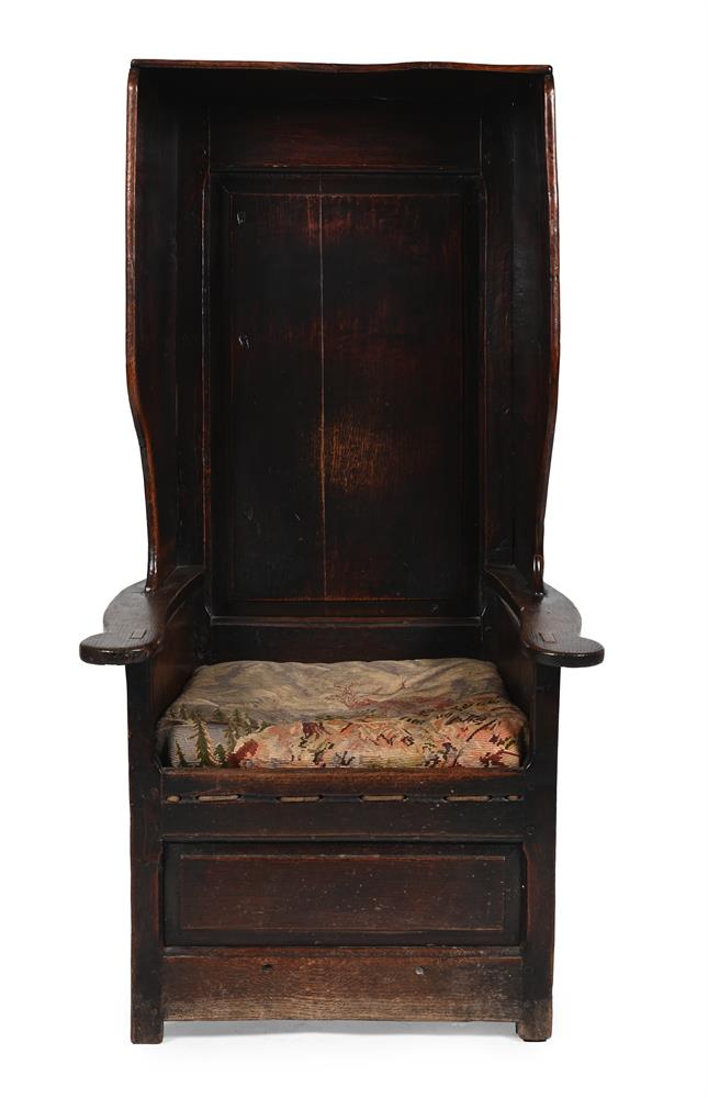 AN OAK CANOPIED LAMBING CHAIR, POSSIBLY WELSH, LATE 17TH OR EARLY 18TH CENTURY