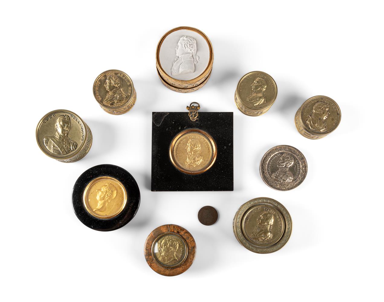 Y A GROUP OF COMMEMORATIVE STAMPED METAL BOXES AND MEDALLIONS, EARLY 19TH CENTURY AND LATER