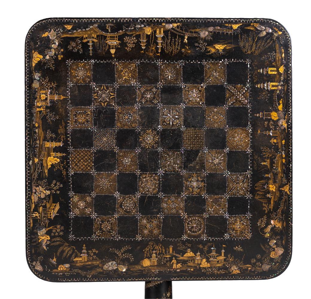 Y A BLACK LACQUER CHINOISERIE DECORATED AND MOTHER OF PEARL INLAID TRIPOD GAMES TABLE, 19TH CENTURY - Image 3 of 10
