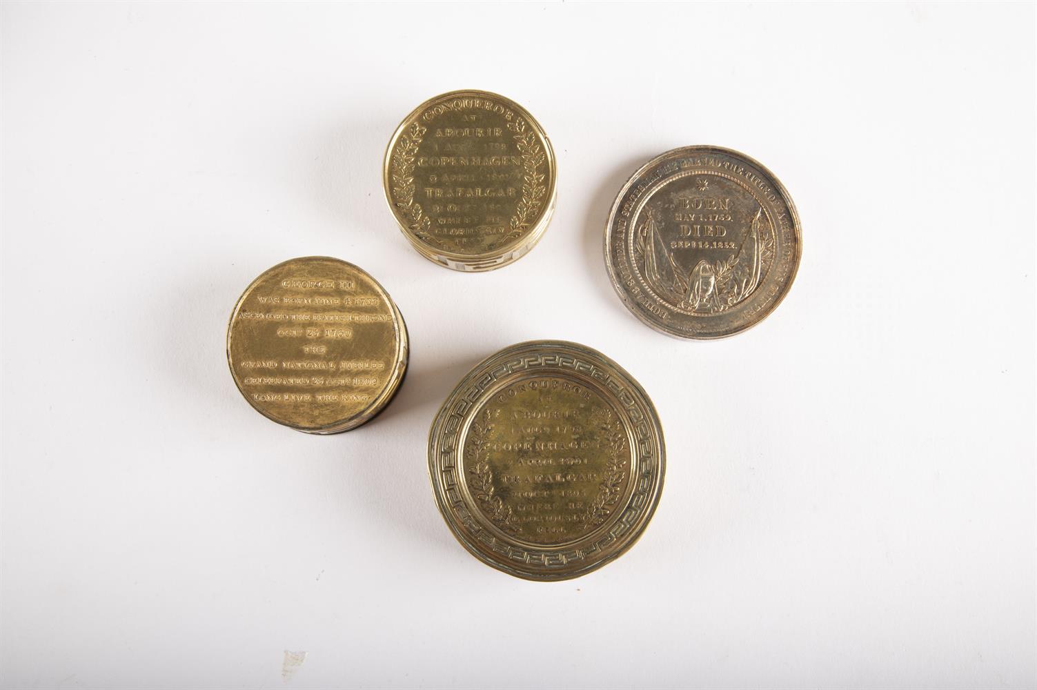 Y A GROUP OF COMMEMORATIVE STAMPED METAL BOXES AND MEDALLIONS, EARLY 19TH CENTURY AND LATER - Image 2 of 5