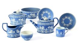 AN ADAMS BLUE AND WHITE JASPER OVAL TEAPOT AND COVER WITH SWAN FINIAL, CIRCA 1790