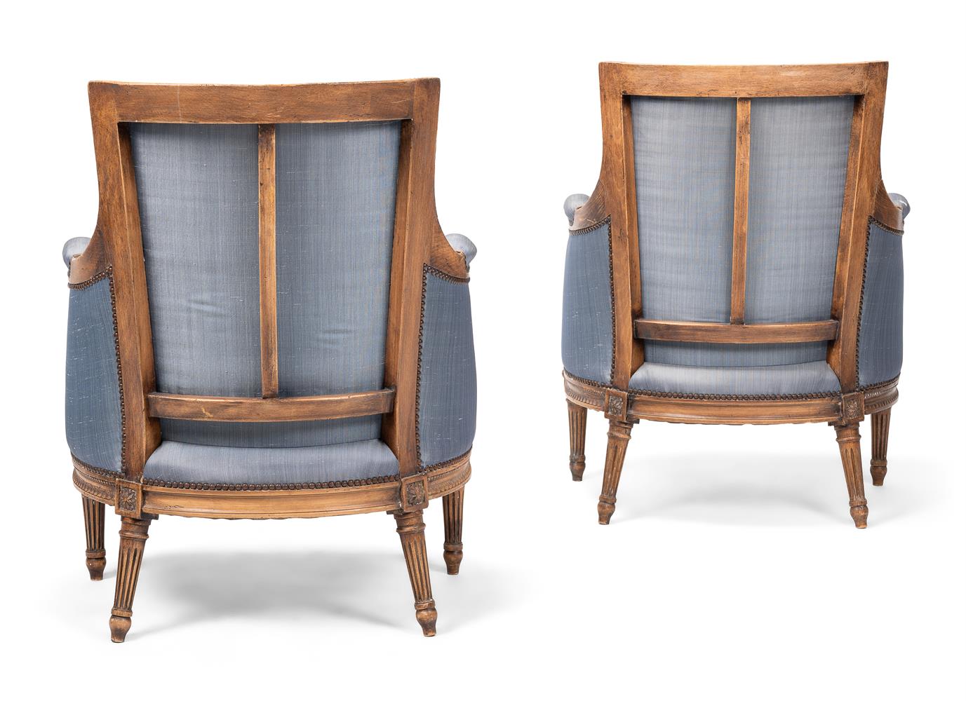 A PAIR OF CARVED BEECH AND SILK UPHOLSTERED FAUTEUIL, 19TH CENTURY - Image 3 of 3