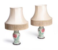 A PAIR OF CHINESE FAMILLE ROSE BALUSTER VASES, EARLY 20TH CENTURY