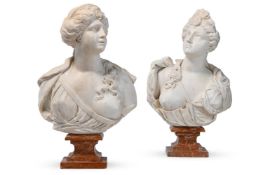 A PAIR OF STATUARY MARBLE BUSTS OF ANTIQUE HEROINES, ATTRIBUTED TO TOMASSO RUES, LATE 17TH CENTURY