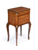 Y A LOUIS XV/XVI TRANSITIONAL PERIOD TULIPWOOD, PARQUETRY & ORMOLU MOUNTED PETIT COMMODE, CIRCA 1770