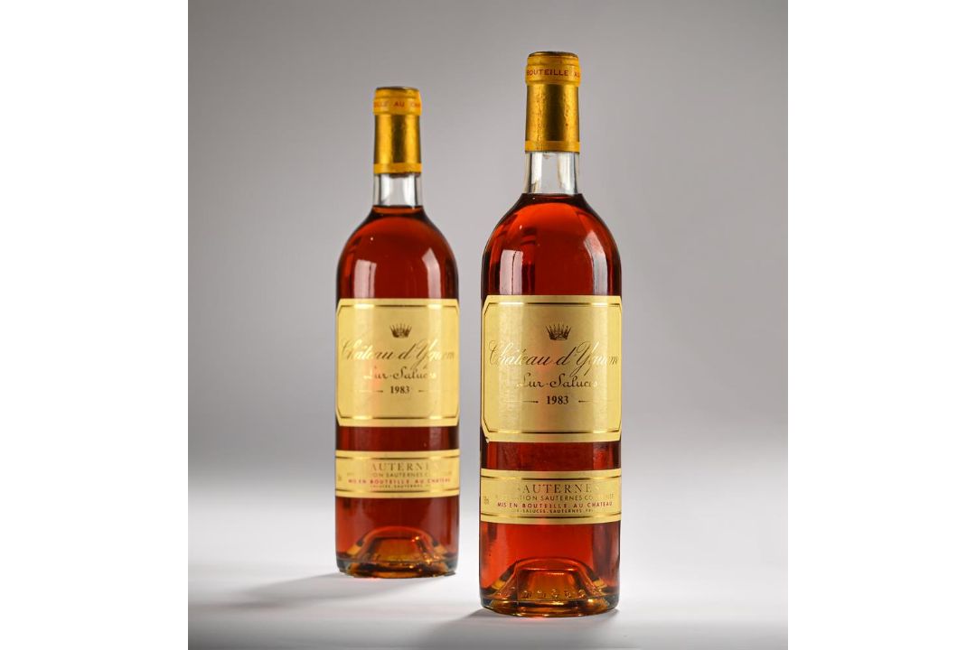 1983 Chateau d'Yquem Premier Cru Superieur, Sauternes - Image 1 of 2