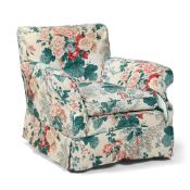 AN UPHOLSTERED EASY ARMCHAIR, IN THE MANNER OF HOWARD & SONS, 20TH CENTURY