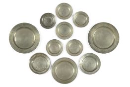 A SELECTION OF PEWTER CHARGERS, 18TH CENTURY