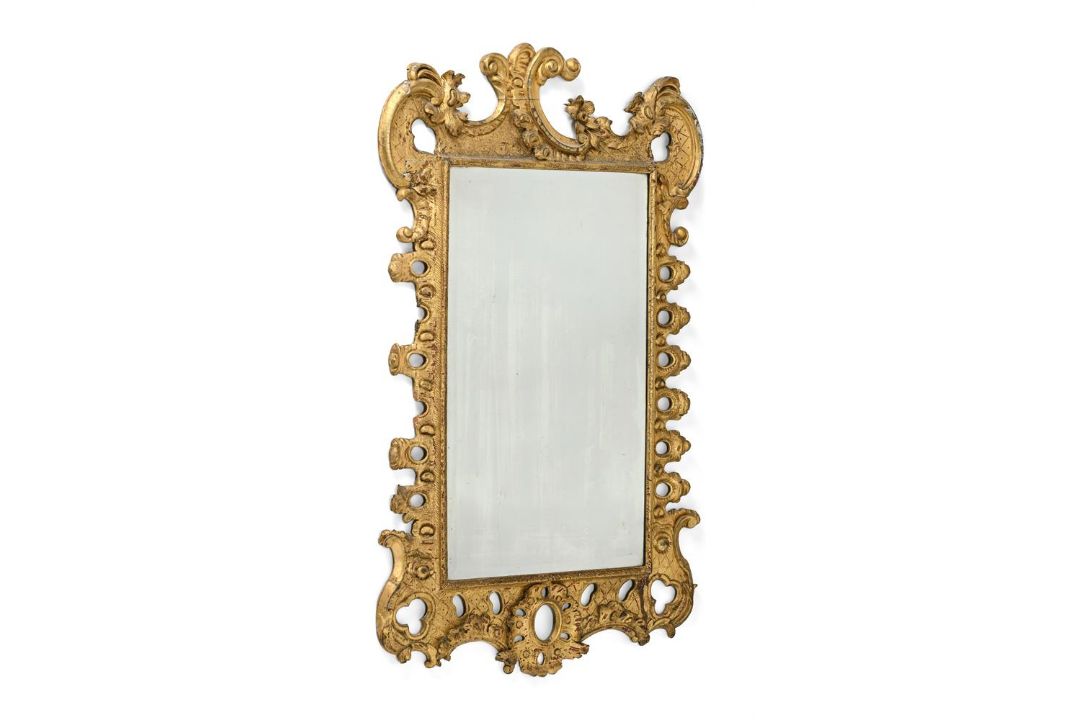 A CARVED GILTWOOD MIRROR, IN GEORGE II STYLE, LATE 18TH OR EARLY 19TH CENTURY - Image 2 of 3