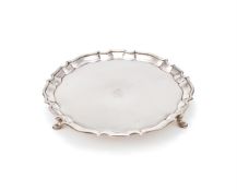 A GEORGE IV SILVER SHAPED CIRCULAR SALVER