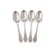 A SET OF FOUR QUEEN ANNE SILVER BRITANNIA STANDARD DOG NOSE PATTERN DESSERT SPOONS