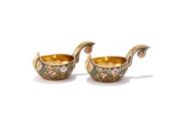 A PAIR OF RUSSIAN PARCEL GILT AND CLOISONNÉ ENAMEL KOVSHI