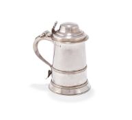 A GEORGE I SILVER TANKARD