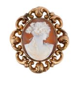 A VICTORIAN SHELL CAMEO BROOCH