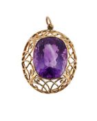 AN AMETHYST PENDANT