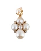 AN EARLY 20TH CENTURY PEARL AND DIAMOND PENDANT