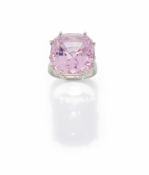A KUNZITE SINGLE STONE RING
