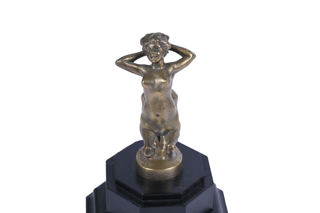 A FRENCH BRONZE CAR MASCOT, CENTAURESSE BY A RENEVEY, SECOND QUARTER 20TH CENTURY - Image 3 of 3