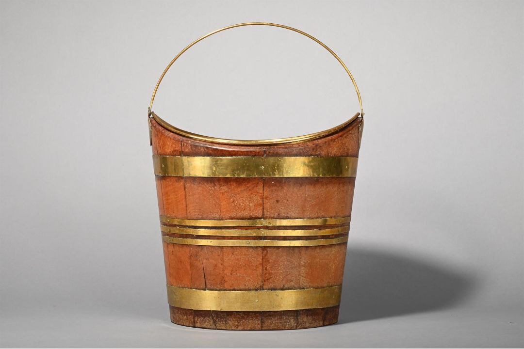 A GEORGE III MAHOGANY AND BRASS BOUND NAVETTE SHAPED BUCKET WITH BRASS LINER, LATE 18TH CENTURY - Image 2 of 2