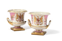 A PAIR OF WORCESTER (FLIGHT, BARR AND BARR) PORCELAIN ARMORIAL URNS, CIRCA 1830