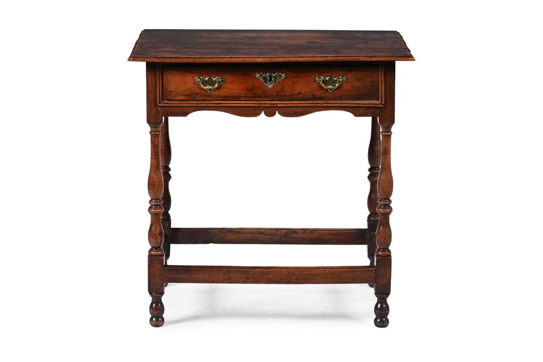 A GEORGE II YEW AND WALNUT SIDE TABLE, CIRCA 1750 - Image 2 of 3