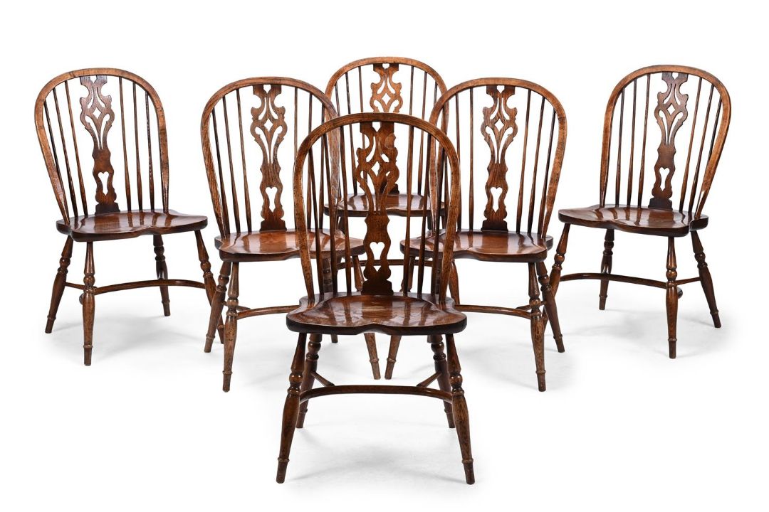 A SET OF SIX ASH 'WINDSOR' CHAIRS, LATE 20TH CENTURY - Image 1 of 3