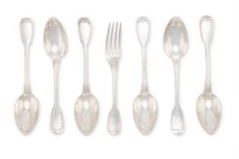 A SET OF SIX CONTINENTAL SILVER FIDDLE AND THREAD PATTERN TABLE SPOONS AND A TABLE FORK