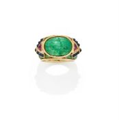 AN EMERALD, RUBY AND SAPPHIRE DRESS RING