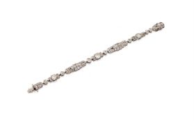 AN ART DECO DIAMOND BRACELET