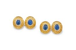 A PAIR OF SAPPHIRE CUFFLINKS