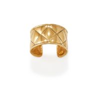 CHANEL, MATELASSÉ, A CUFF BANGLE