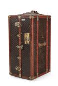 A LACQUER AND LEATHER BOUND TRAVELLING TRUNK, EARLY 20TH CENTURY