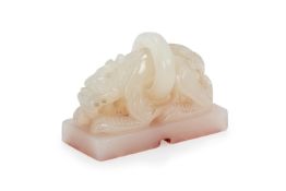 A SMALL CHINESE CARVED WHITE JADE SEAL,19TH OR 20TH CENTURY