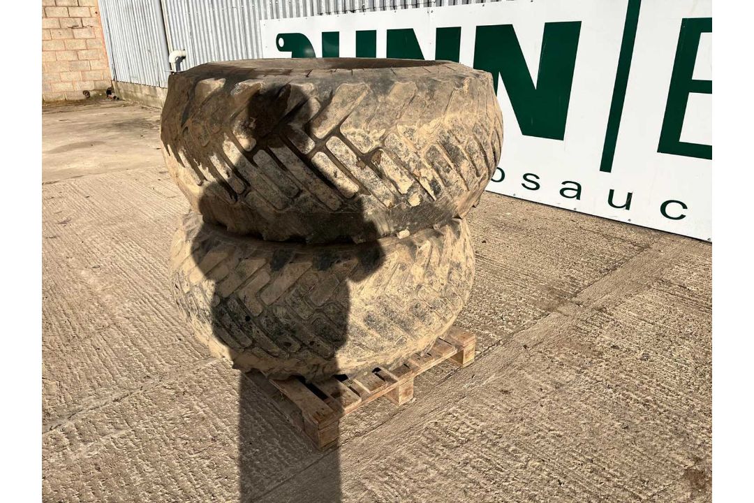 Used JCB Wheels & Tyres 22.0/70-200-118A (2 Of) - Image 2 of 7