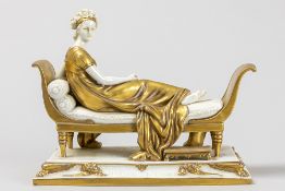 nice 'antique' "Madame Récamier" figure in marked porcelain Mooie 'antieke' bibelot in gemerkt