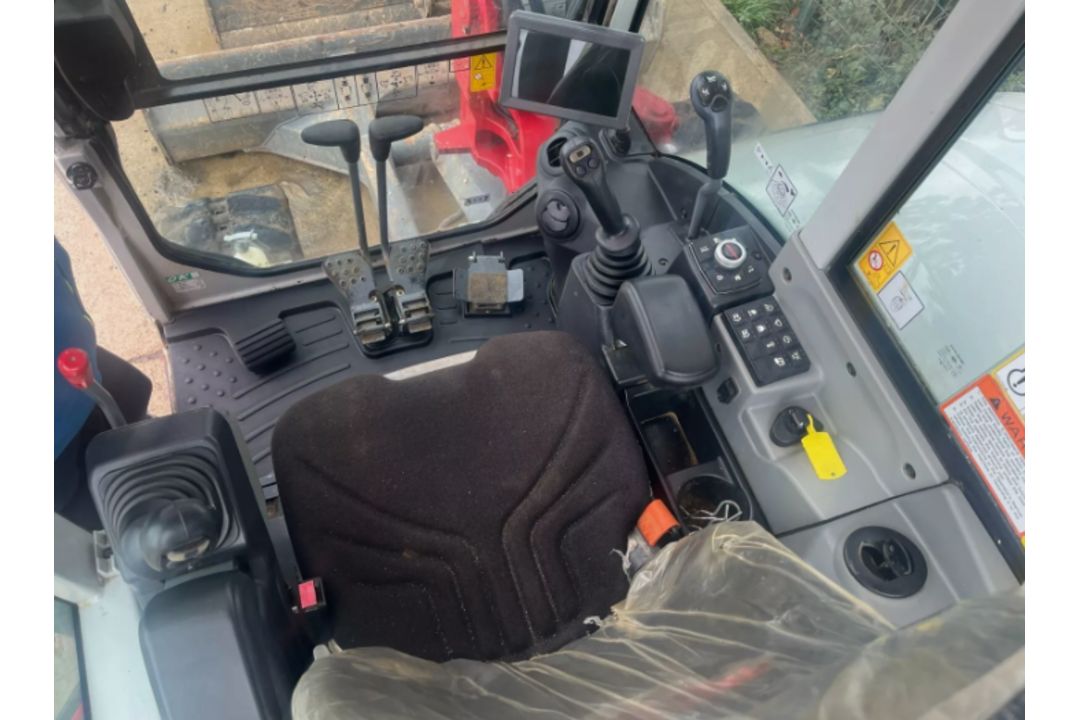 2022 TAKEUCHI TB370 6.7 TONNE EXCAVATOR - Image 10 of 10