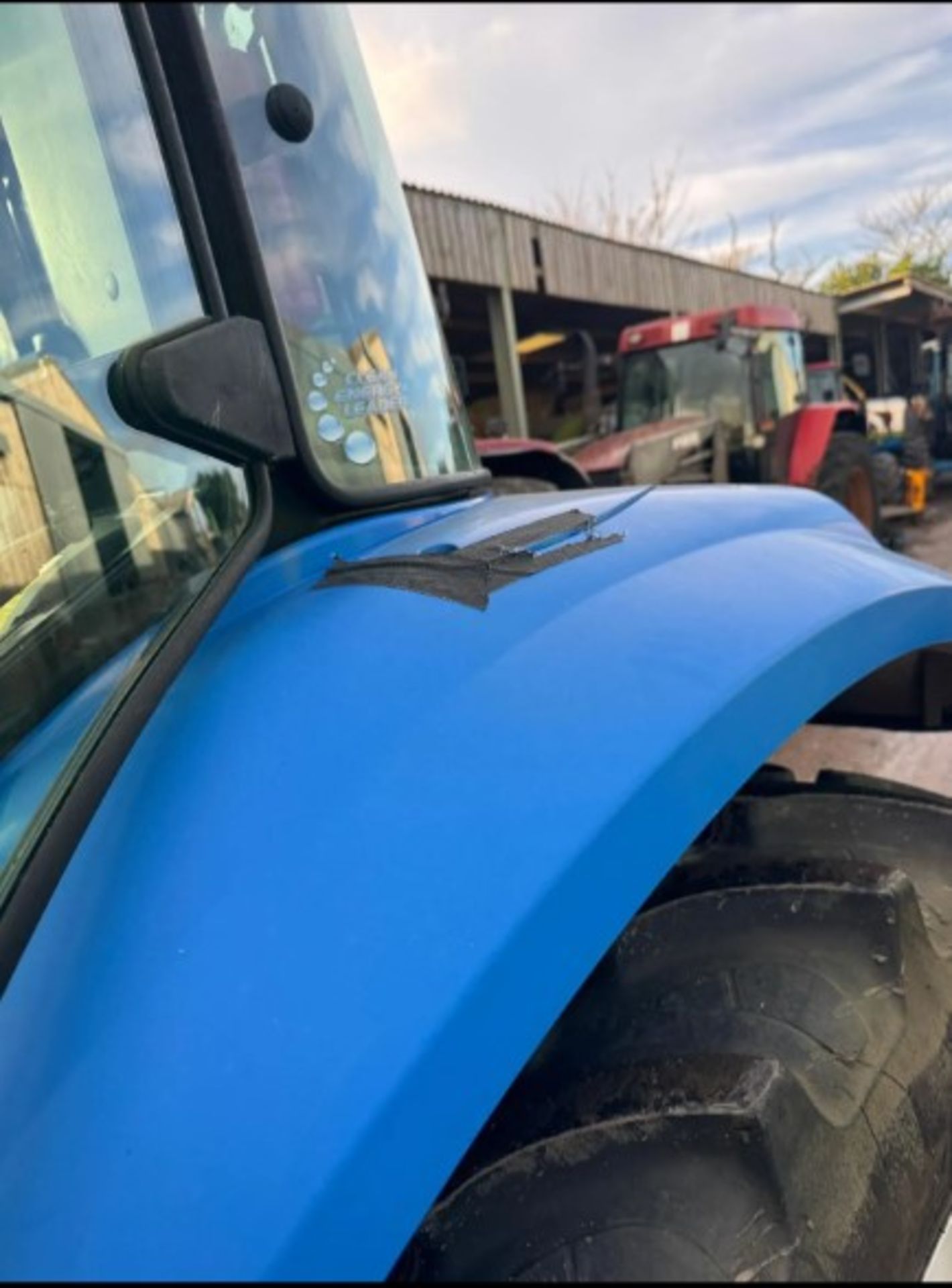 2014 NEW HOLLAND T5.105 TRACTOR WITH 2,590 OPERATING HOURS. - Image 7 of 14