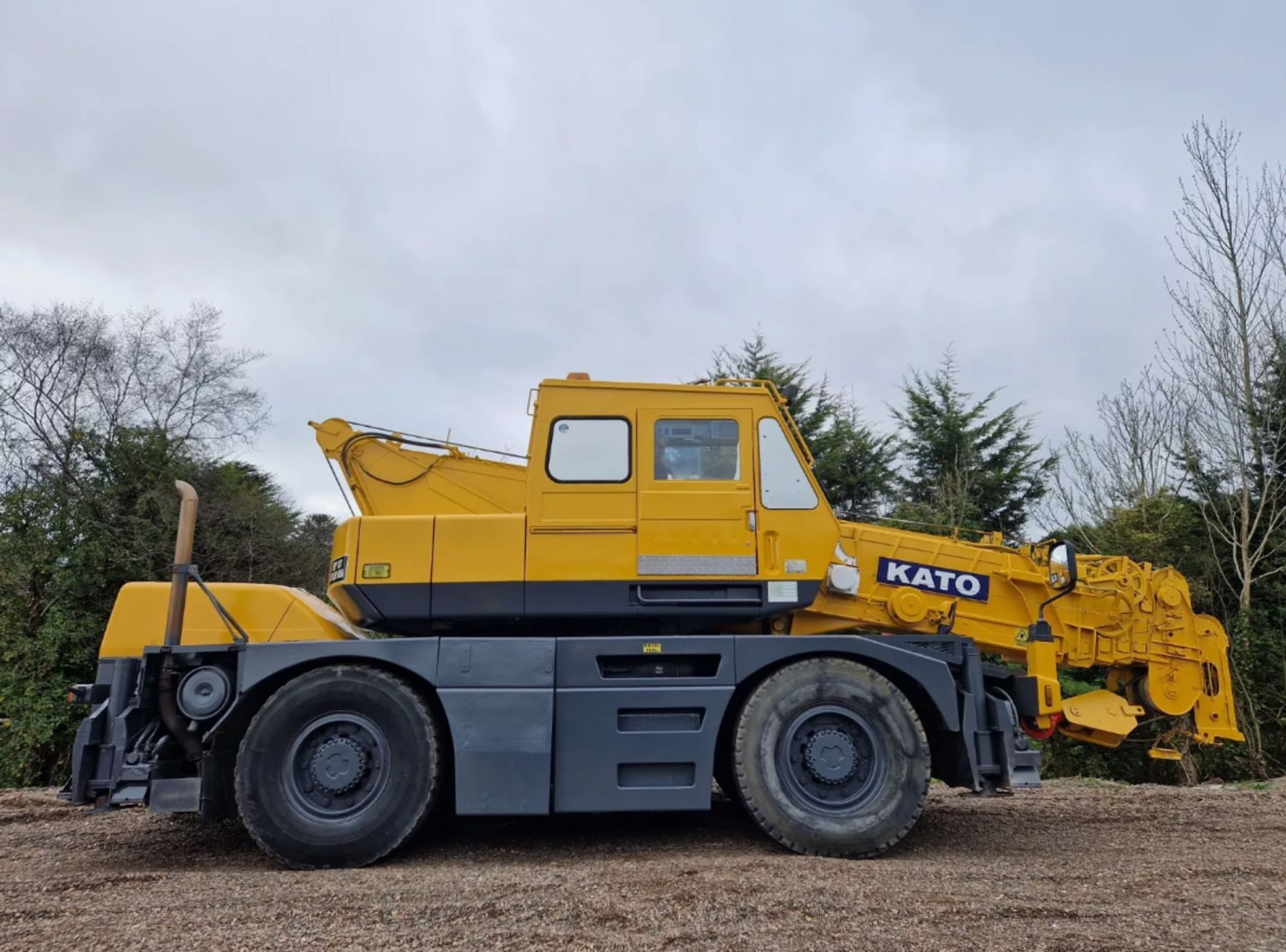 KATO KR22H ALL TERRAIN CRANE - Image 2 of 22