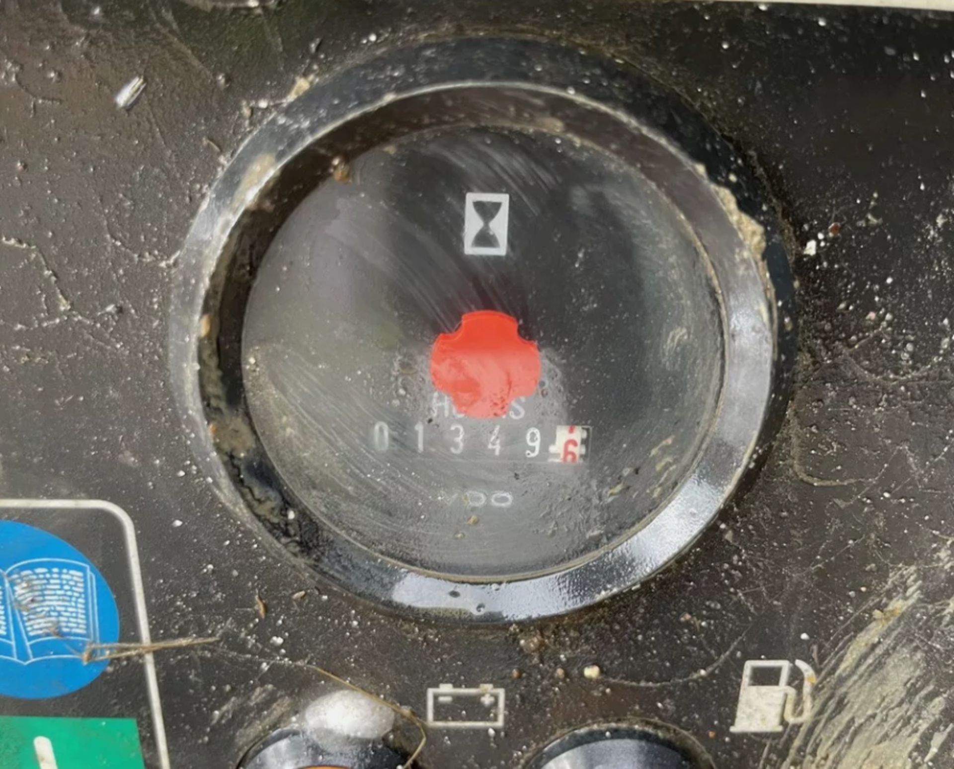 DOOSAN 7/41 ROAD TOWABLE COMPRESSOR - 2013 - 4 M³/MIN (141 CFM) - Image 9 of 9