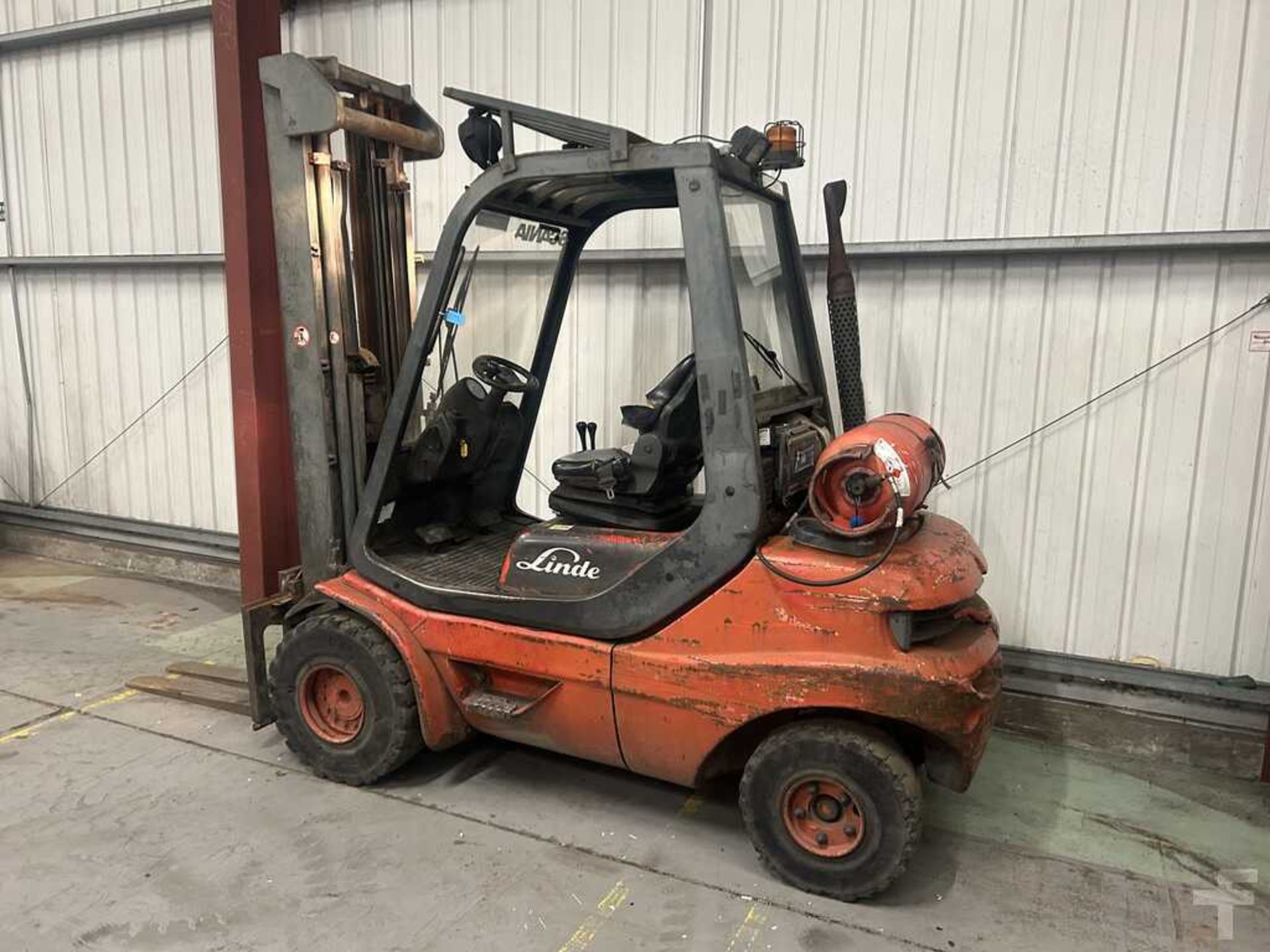 LINDE H30T-03 LPG FORKLIFT - YEAR 1998 - Image 3 of 6