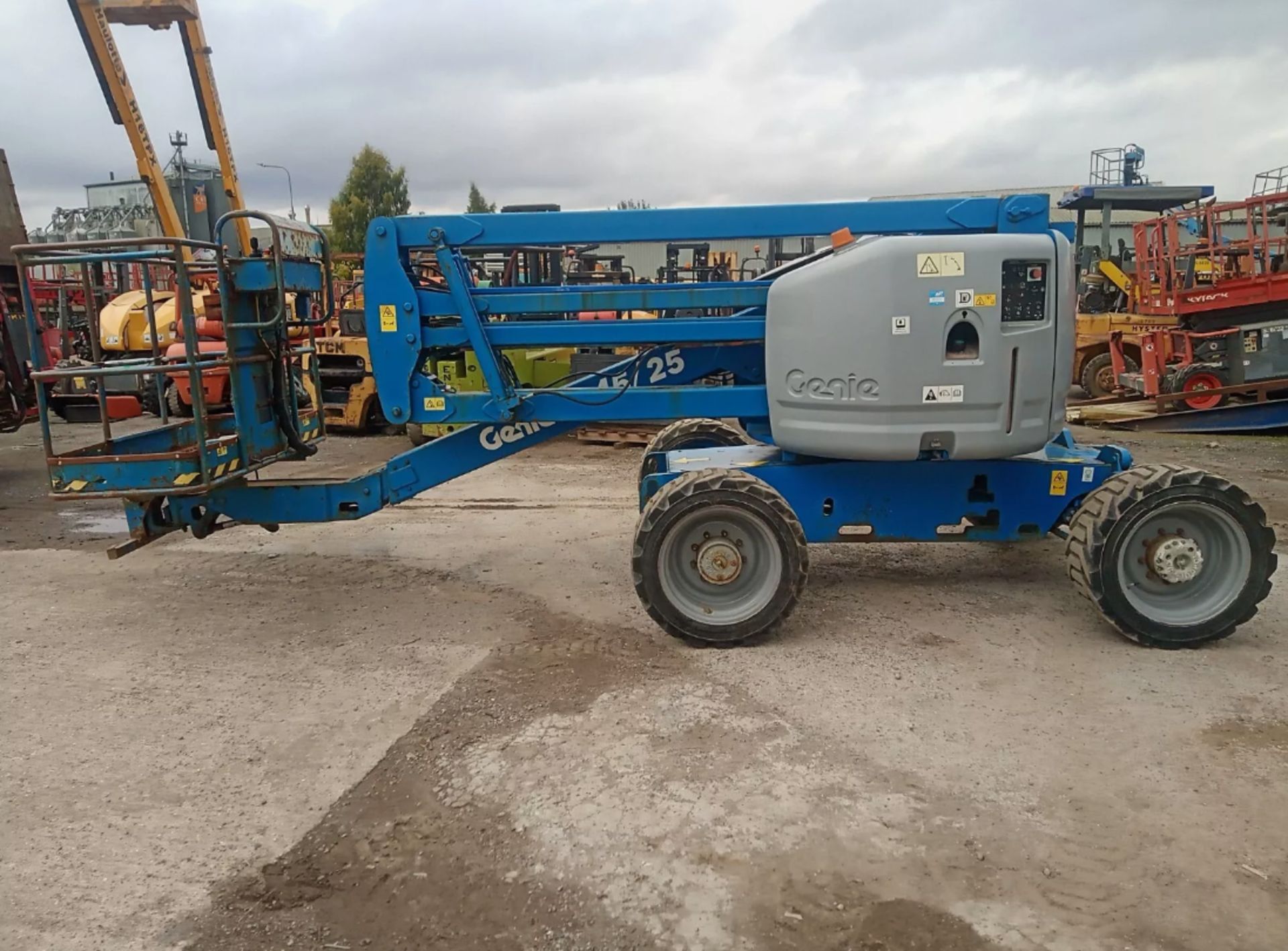 2005 GENIE Z45/25 CHERRY PICKER ACCESS PLATFORM - Image 9 of 14