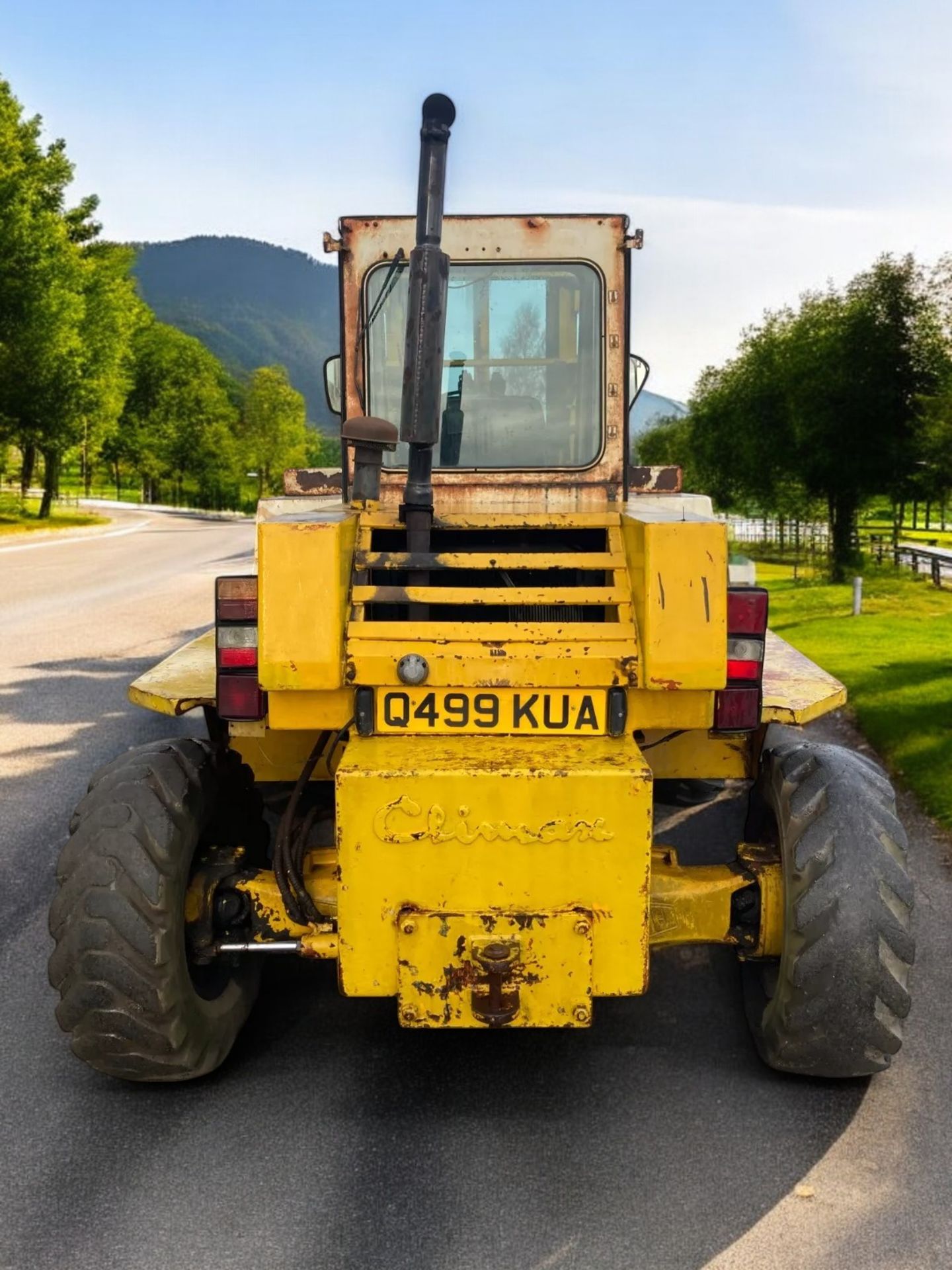 CLIMAX TT2.5 4WD DIESEL FORKLIFT >>--NO VAT ON HAMMER--<< - Image 7 of 12