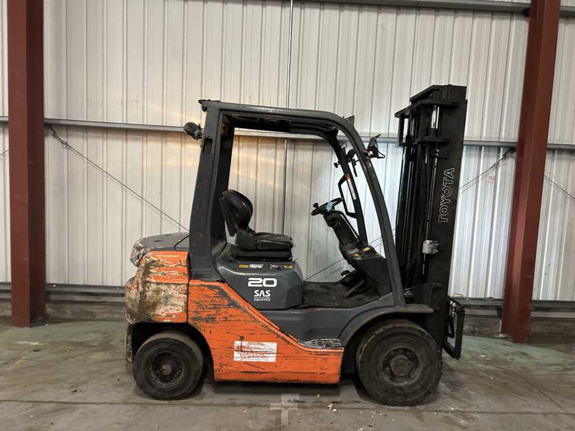 2014 TOYOTA 8FD20 DIESEL FORKLIFT - Image 5 of 6