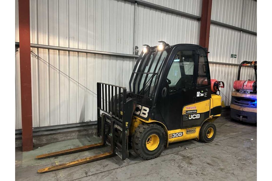 2019 JCB TLT30G FIXED TELEHANDLER - Image 2 of 6