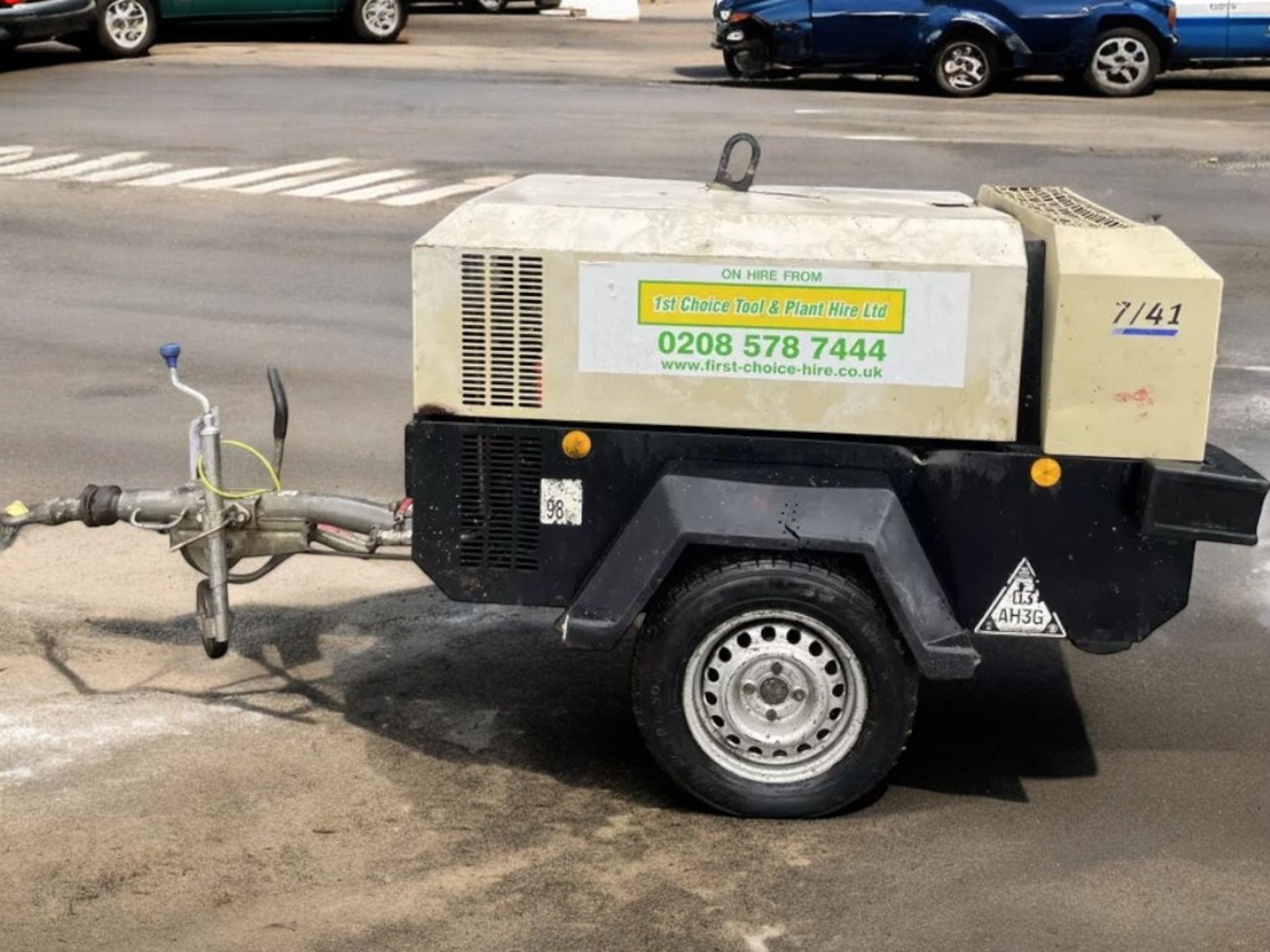 DOOSAN 7/41 ROAD TOWABLE COMPRESSOR - 2013 - 4 M³/MIN (141 CFM) - Image 3 of 9